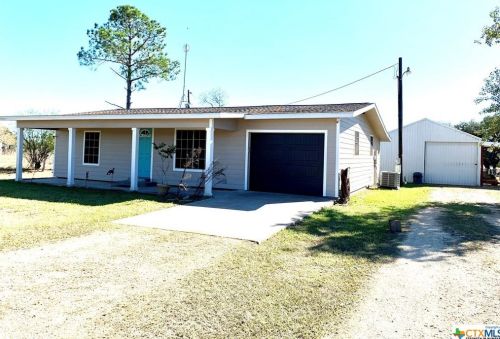 361 Church Ln, Victoria, TX 77905-2561