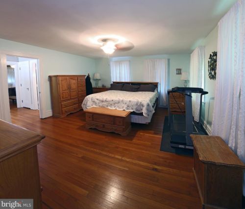 25 Roosevelt Blvd, Lancaster PA  17601-4039 exterior