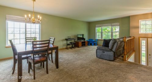 868 Clover Ln, Pingree Grove IL  60140-9116 exterior