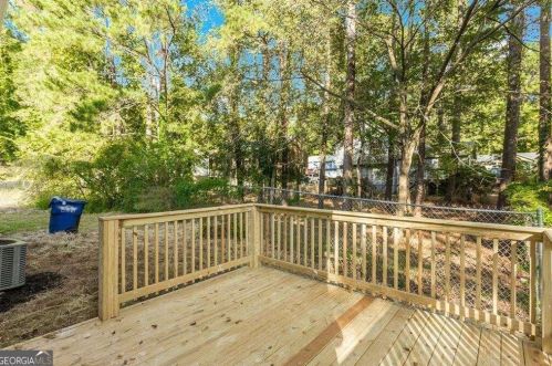 610 Alex Dr, Atlanta GA  30331-4350 exterior