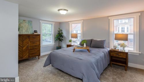 328 Walnut St, Lancaster PA  17602-2404 exterior