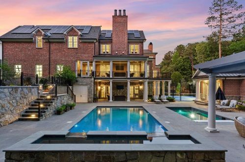 513 Kent Ter, Marietta, GA 30064-2081