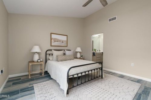 2010 Freesia Ave, Simi Valley CA  93063-3534 exterior