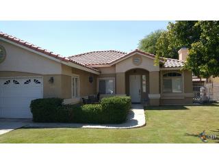 2129 Descanso Dr, Calexico, CA 92231-3913