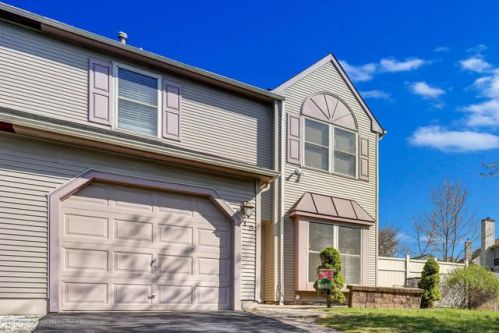 15 Longbrook Ln, East Freehold NJ  07728-3764 exterior