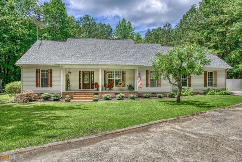 56 Mountain View Rd, Molena, GA 30258-3310