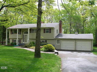 310 Guinea Rd, Upper Stepney, CT 06468-1007