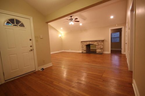 2206 10th St, Austin TX  78702-3502 exterior