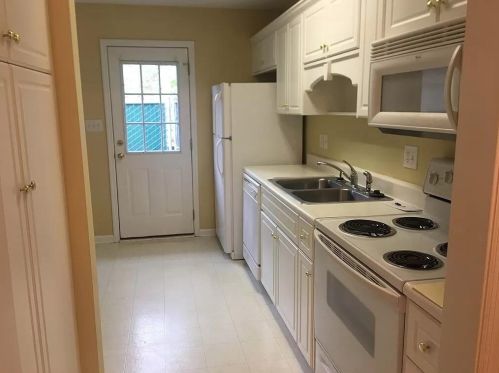 551 Edgecliff Ln, Evans GA  30809-6427 exterior