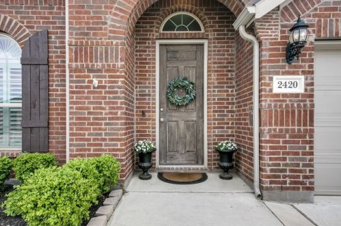 2420 Flowing Springs Dr, Fort Worth TX  76177-2147 exterior