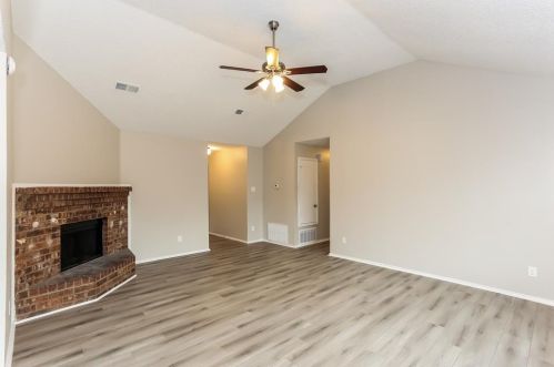 920 Larue Dr, Cedar Hill TX  75104-9303 exterior