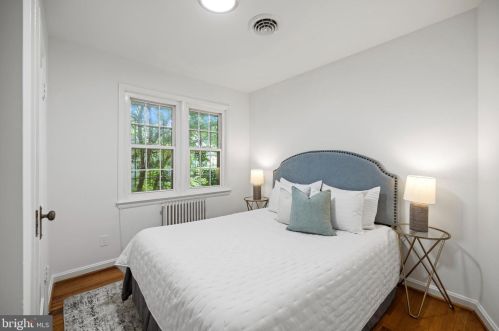 1700 14th St, Arlington VA  22209-2941 exterior