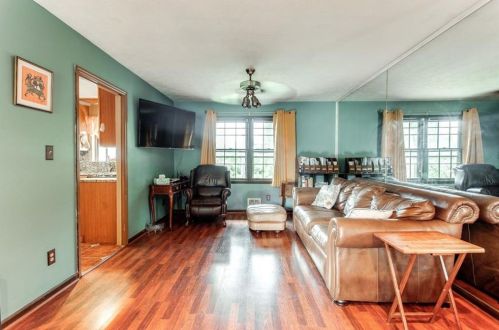 5870 Feldwood Rd, Atlanta GA  30349-2869 exterior