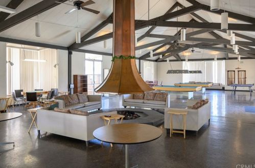 45 Maple Via, Anaheim CA  92801-1036 exterior