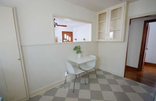 407 Annie St, Austin TX  78704-3509 exterior