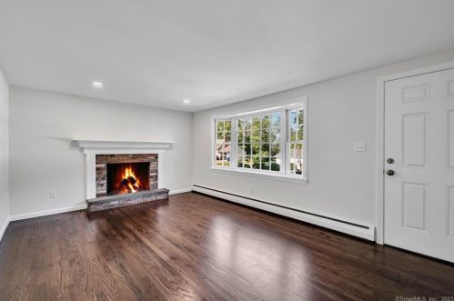 44 Louis Cir, Torrington CT  06790-3507 exterior