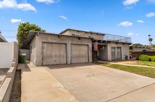 1737 Harbor Way, Seal Beach, CA 90740-5729