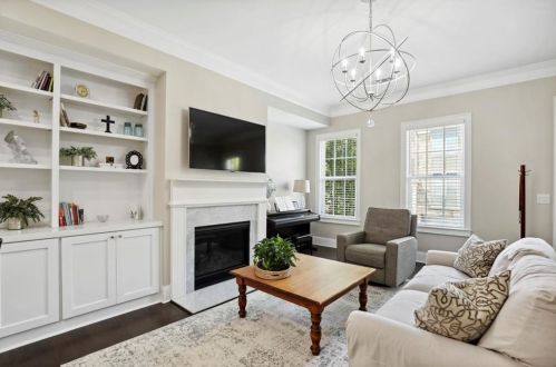 3619 Brookleigh Ln, Atlanta GA  30319-2206 exterior