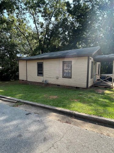 147 Alabama St, Griffin, GA 30223-2516