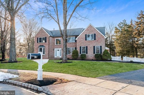 36 Lowry Ct, Montgomery, NJ 08558-1649