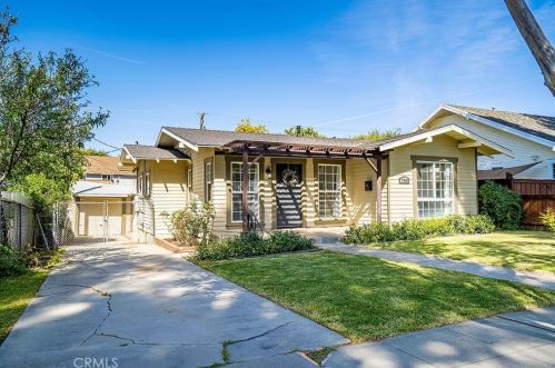 7953 Friends Ave, Whittier, CA 90602-2222