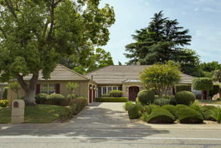 1249 Kingsford Dr, Carmichael, CA 95608-6163