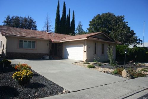 132 Glacier Cir, Vacaville CA  95687-3414 exterior
