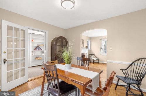 1626 Oakview Dr, Silver Spring MD 20903-2243 exterior