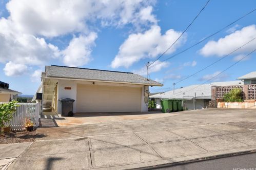 3805 Anuhea St, Honolulu HI  96816-3803 exterior