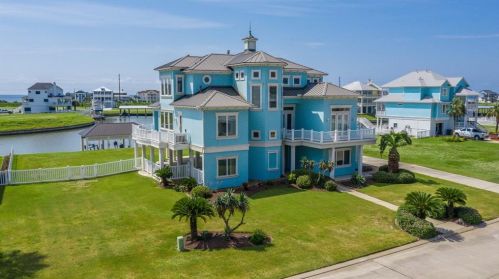 20719 Sunset Bay Dr, Galveston, TX 77554-5141