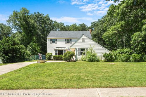 11 Buxton Rd, Jackson Twp, NJ 08527-1705