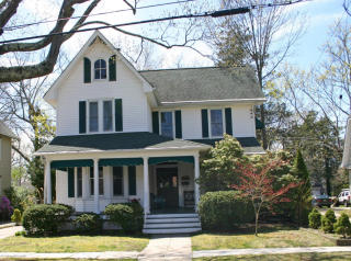 17 Virginia Ave, Wall Township, NJ 08736-3505