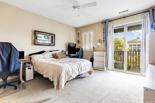 61 Nature, Irvine CA  92620-3827 exterior