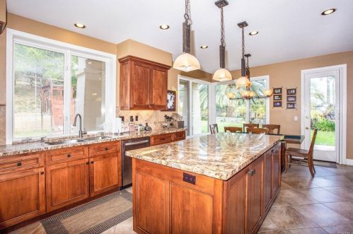 17101 Woodson View Ln, Ramona, CA 92065-6813