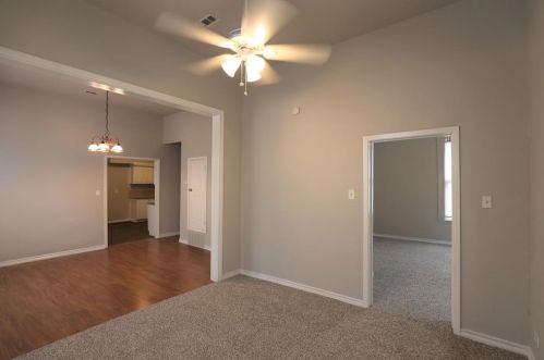 315 Alcalde St, Dallas TX  75246-1353 exterior