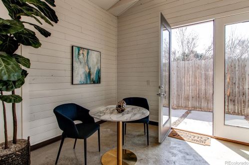 2202 Marion St, Denver CO  80205-5247 exterior