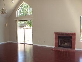 560 Glenmoor Cir, Milpitas CA  95035-2951 exterior