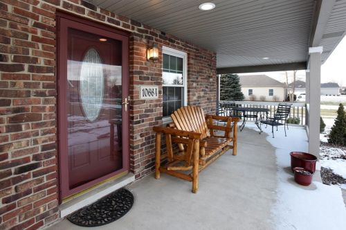 10664 Benton St, Crown Point, IN 46307-7617