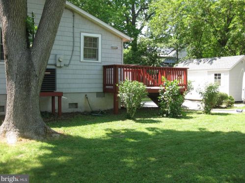 1204 Spruce Ave, Shady Side MD  20764-9557 exterior