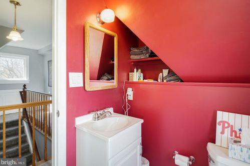 316 Washington Ave, Tavistock NJ 08033-3327 exterior