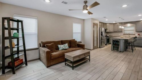 1804 Glenmore Ave, Fort Worth TX  76102-1509 exterior