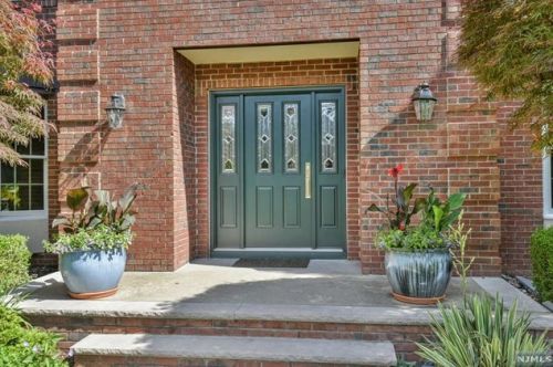192 Carlough Pl, Mahwah, NJ 07430-3222