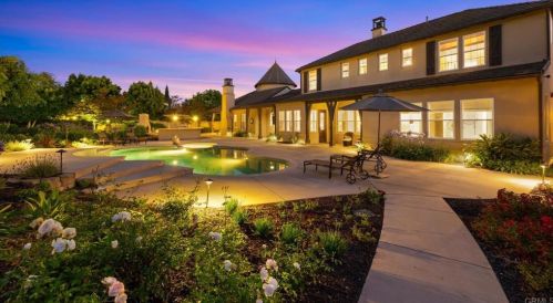 14054 Caminito Vistana, San Diego, CA 92130-3719