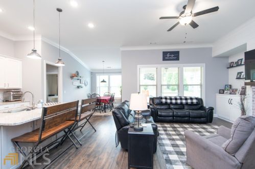 2368 Cotton Gin Row, Jefferson GA  30549-8811 exterior