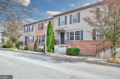 1409 Wyeth St, Harrisburg, PA 17102-1672