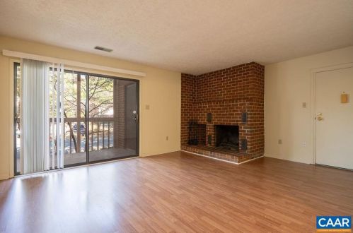 132 Turtle Creek Rd, Charlottesville, VA 22901-6716