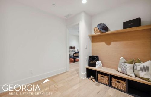 454 Beverly Rd, Atlanta GA  30309-2731 exterior