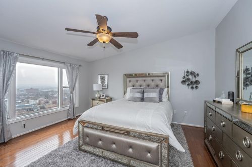 231 Hastings St, Cincinnati OH 45219-1420 exterior