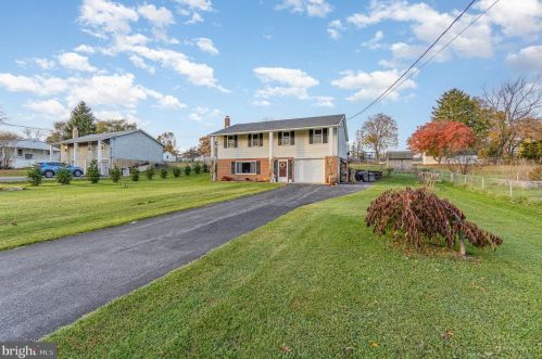 6118 Blue Valley Ave, Harrisburg, PA 17112-2360
