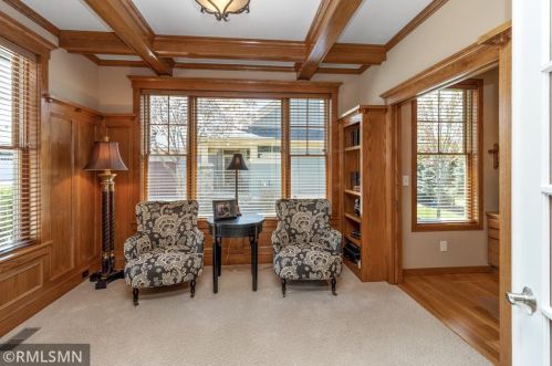 5 Hawthorne Ct, Saint Paul MN  55127-6476 exterior